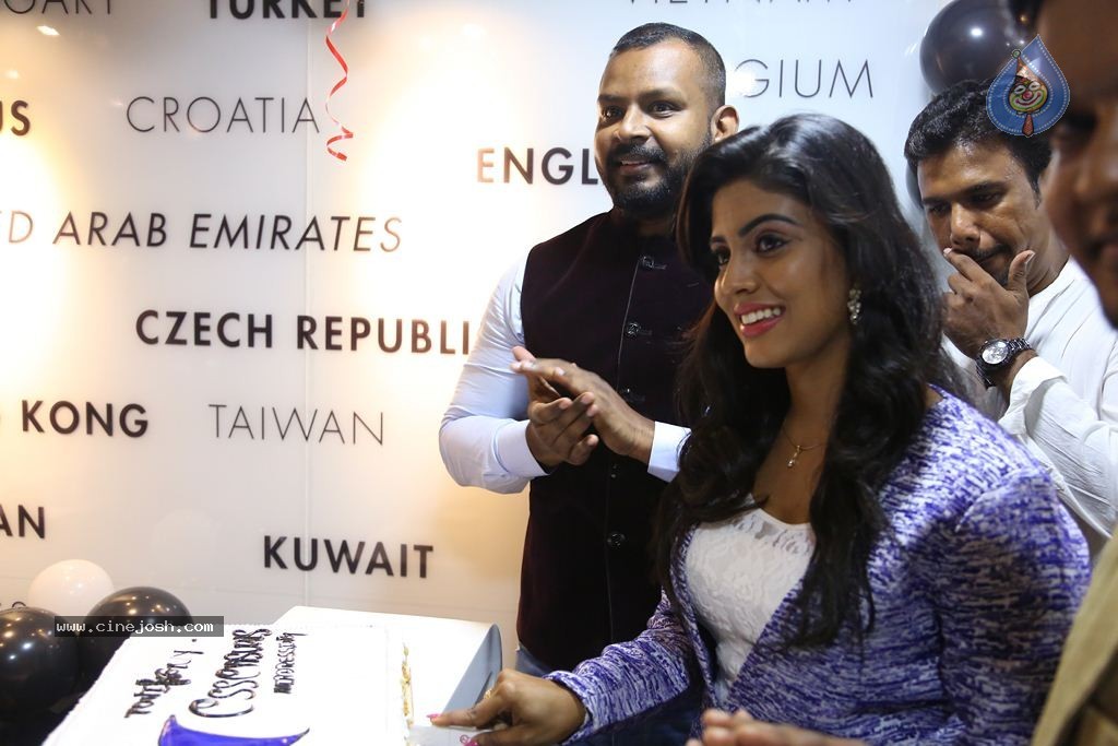 Essensuals Toni And Guy Salon Launch - 35 / 59 photos