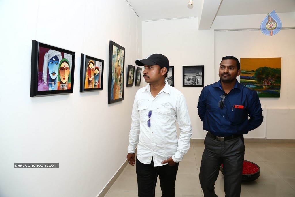 Romeo Team at Expression of Colours Inauguration - 3 / 90 photos