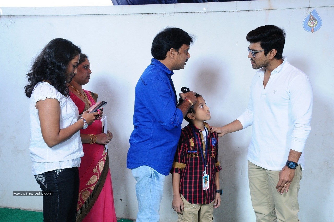 Fans Meet Ram Charan - 25 / 70 photos