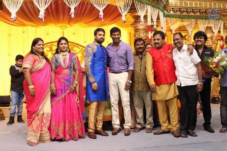 FEFSI Vijayan Son Wedding Reception Photos - 6 / 20 photos