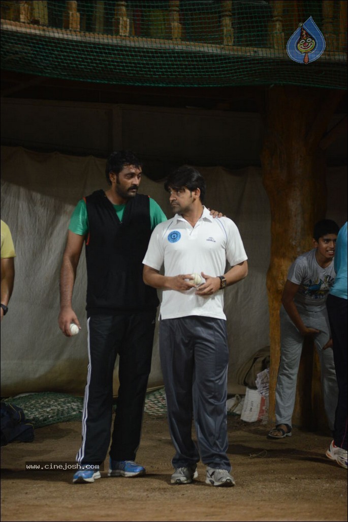 Film Stars Cricket Practice for LLCC - 14 / 79 photos