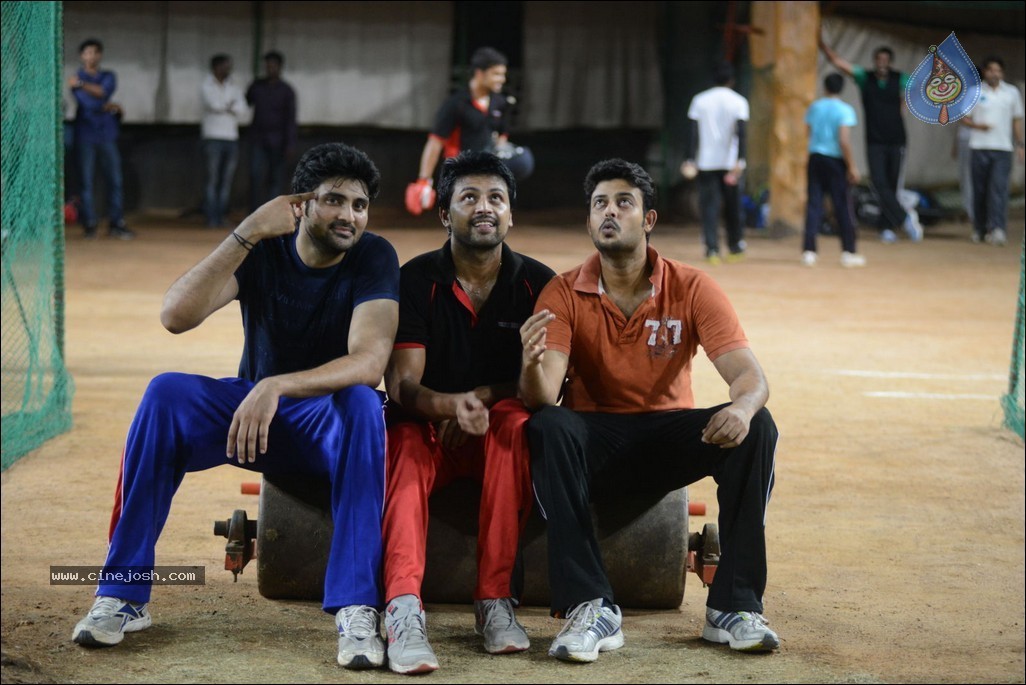 Film Stars Cricket Practice for LLCC - 16 / 79 photos