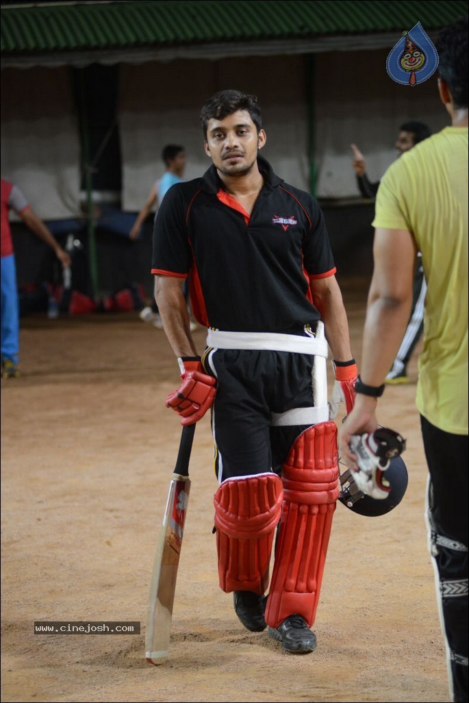 Film Stars Cricket Practice for LLCC - 22 / 79 photos