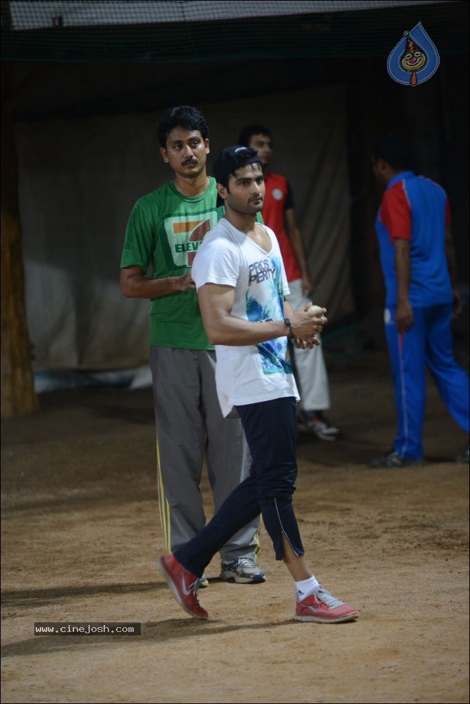 Film Stars Cricket Practice for LLCC - 74 / 79 photos