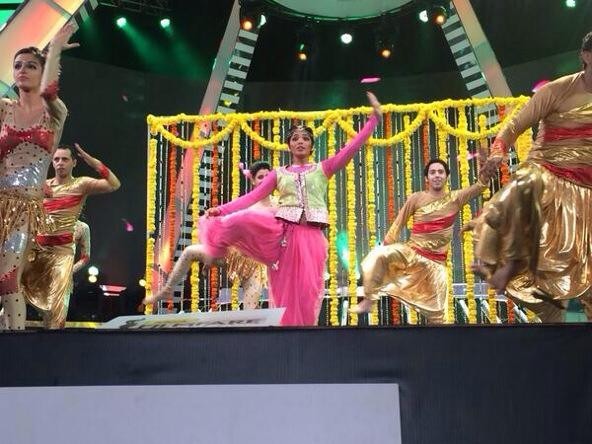 Filmfare Awards 2013 Photos - 49 / 94 photos