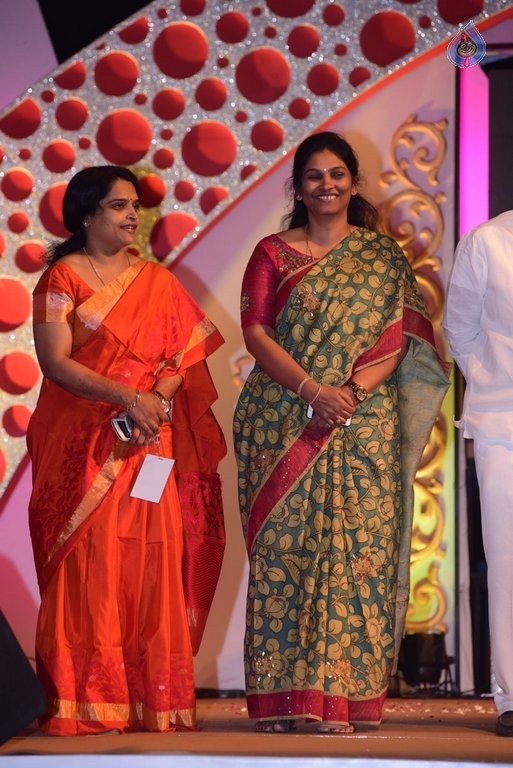 FNCC New Year Bash 2016 - 102 / 115 photos