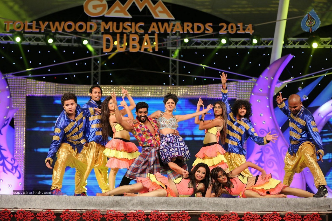Gama Tollywood Music Awards 2014 - 59 / 150 photos