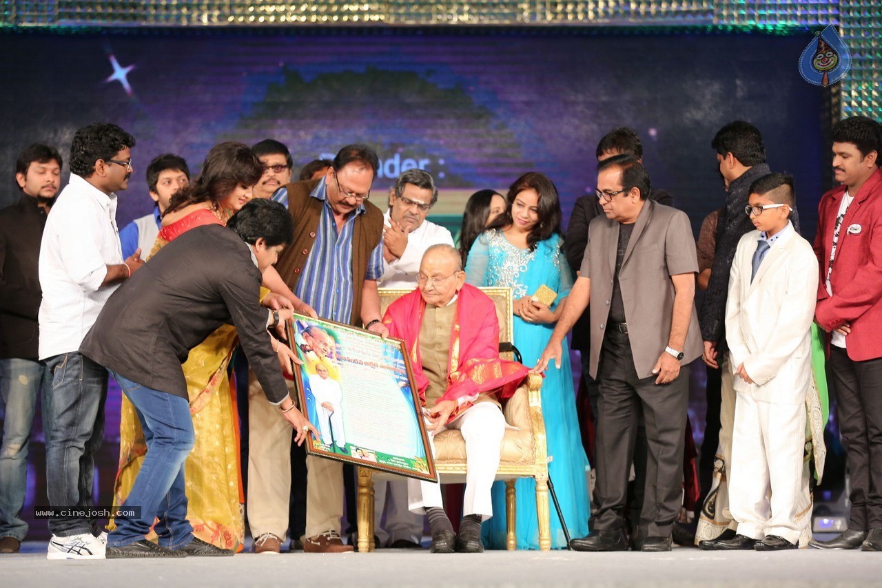 Gama Tollywood Music Awards 2014 - 64 / 150 photos