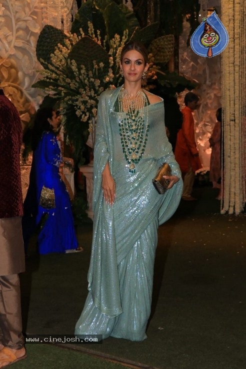 Ganesh Chaturthi Celebrations at Anil Ambani House - 5 / 54 photos