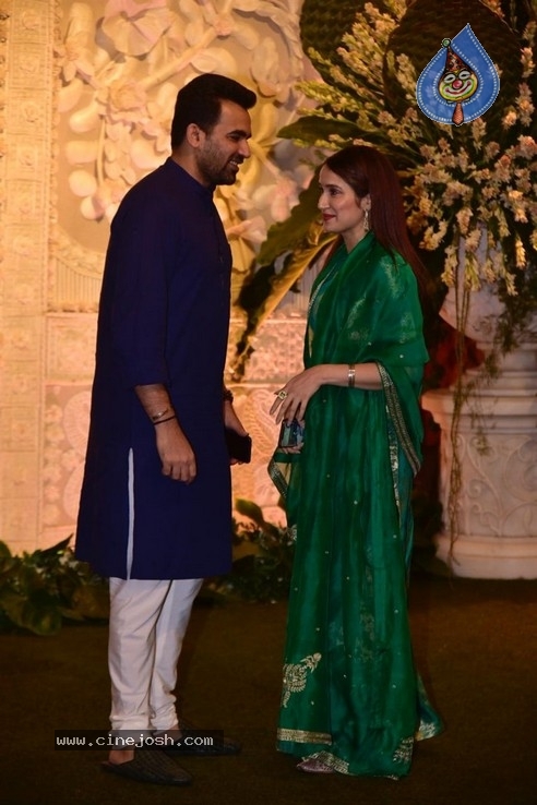 Ganesh Chaturthi Celebrations at Anil Ambani House - 35 / 54 photos