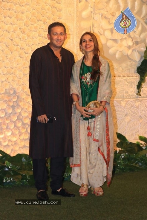 Ganesh Chaturthi Celebrations at Anil Ambani House - 39 / 54 photos