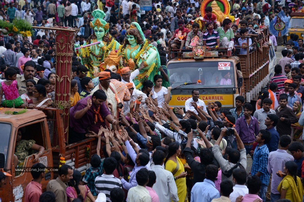 Ganesh Immersion 2014 Photos - 43 / 406 photos