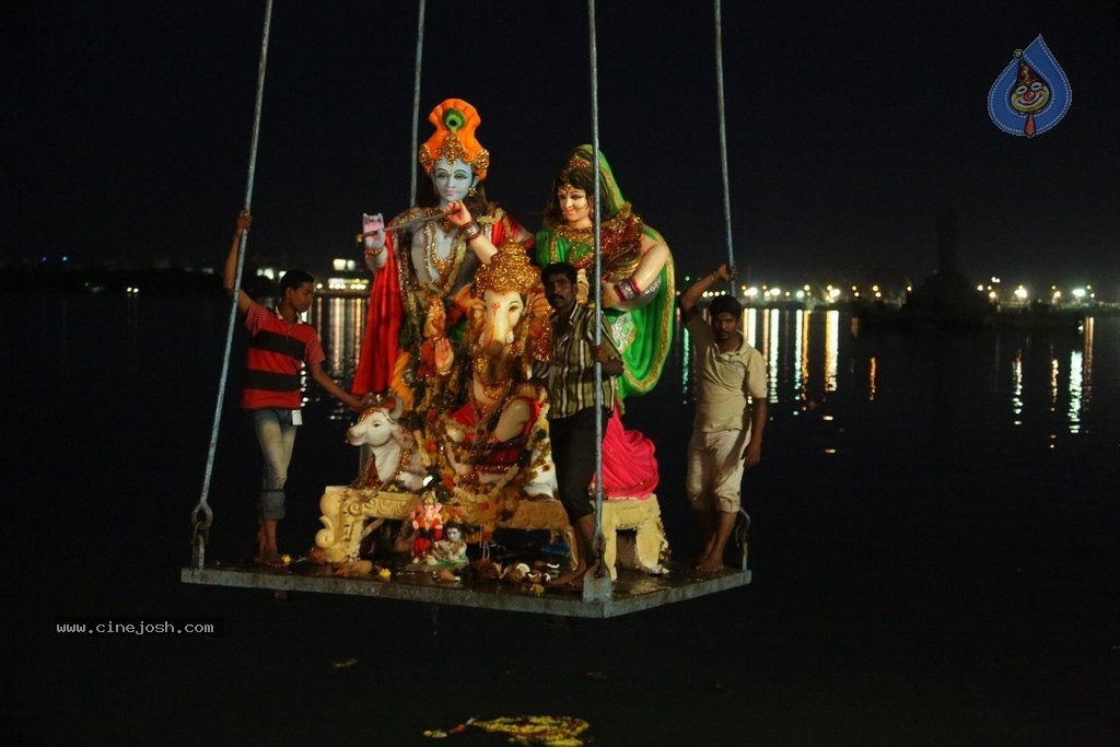 Ganesh Immersion 2014 Photos - 66 / 406 photos