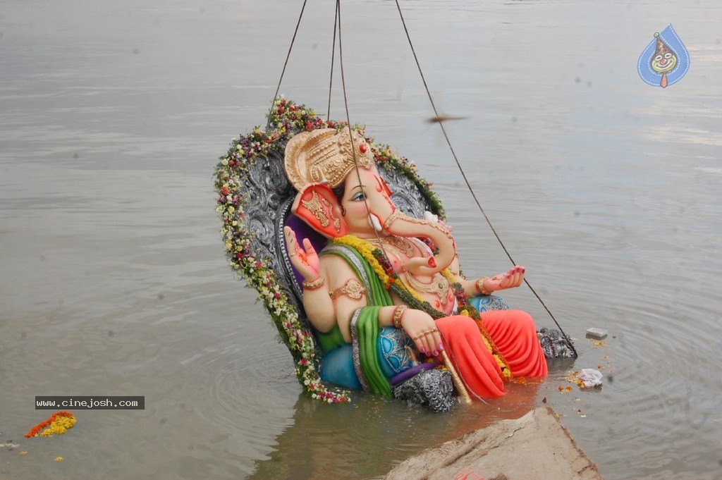 Ganesh Immersion 2014 Photos - 79 / 406 photos