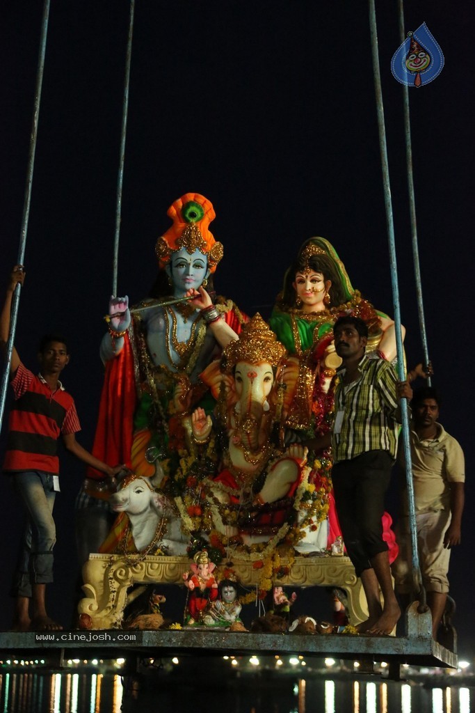 Ganesh Immersion 2014 Photos - 106 / 406 photos