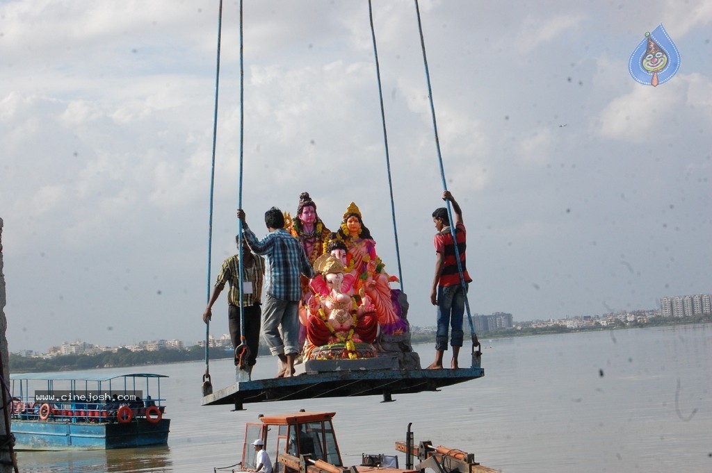 Ganesh Immersion 2014 Photos - 117 / 406 photos