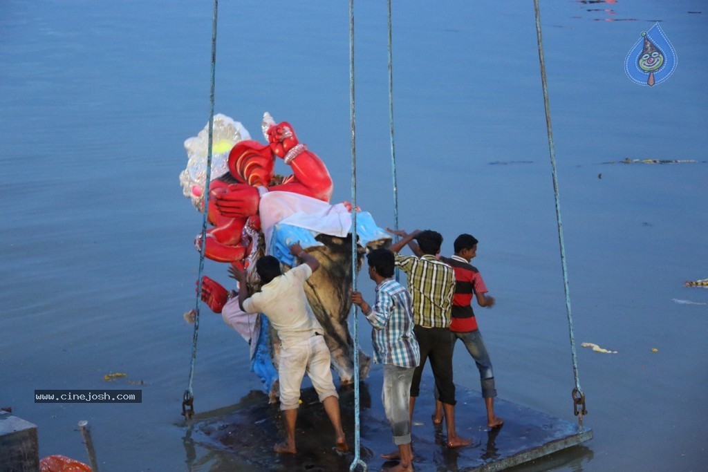 Ganesh Immersion 2014 Photos - 118 / 406 photos