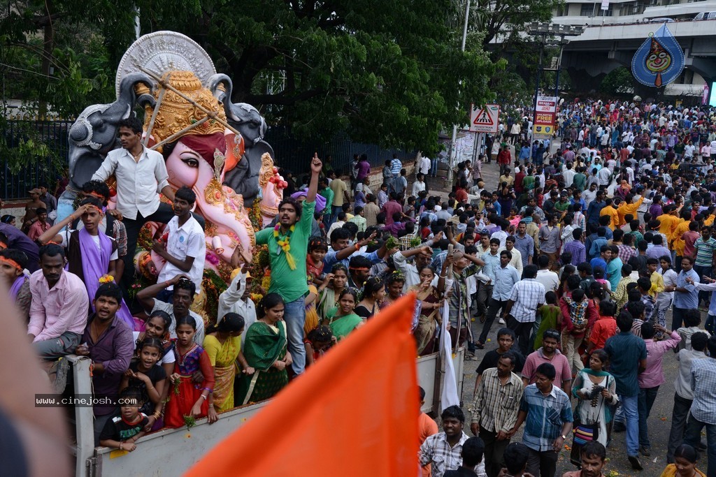 Ganesh Immersion 2014 Photos - 140 / 406 photos