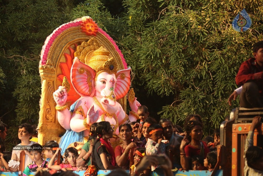 Ganesh Immersion 2014 Photos - 161 / 406 photos