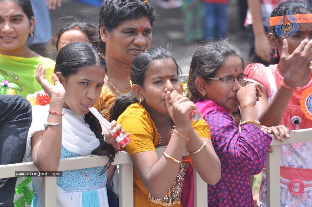 Ganesh Immersion 2014 Photos - 165 / 406 photos