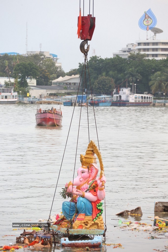 Ganesh Immersion 2014 Photos - 185 / 406 photos