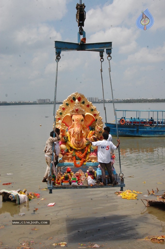 Ganesh Immersion 2014 Photos - 211 / 406 photos