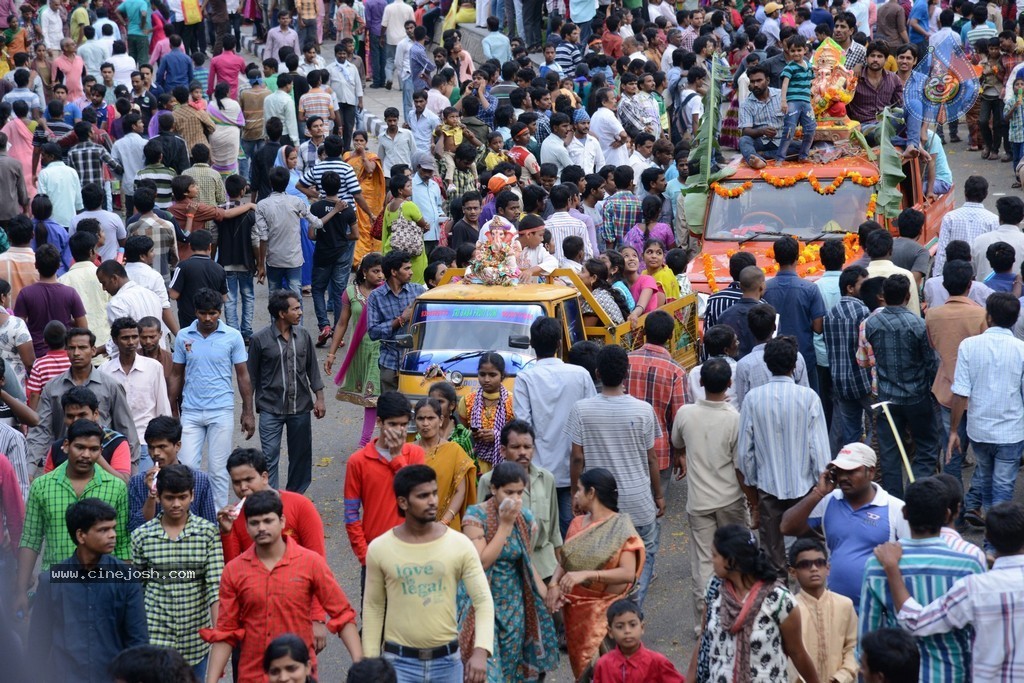 Ganesh Immersion 2014 Photos - 230 / 406 photos