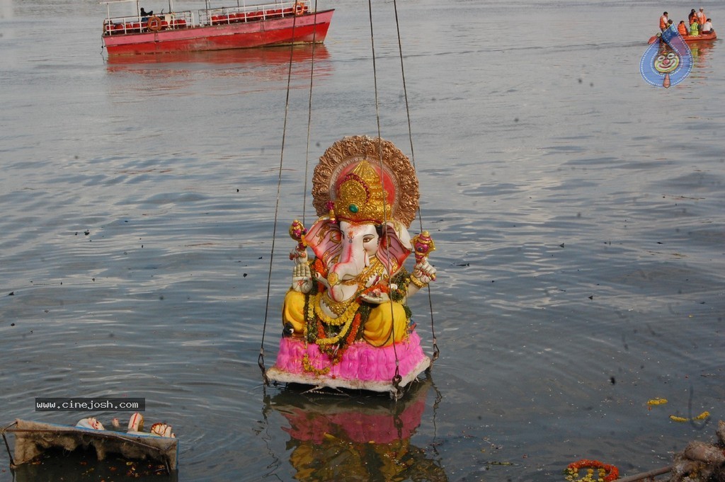 Ganesh Immersion 2014 Photos - 232 / 406 photos