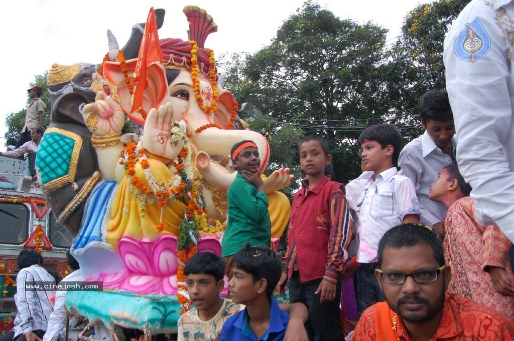 Ganesh Immersion 2014 Photos - 286 / 406 photos