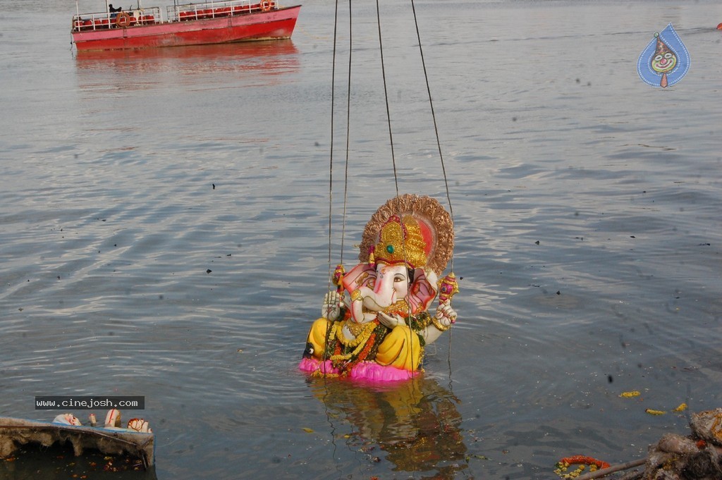 Ganesh Immersion 2014 Photos - 402 / 406 photos