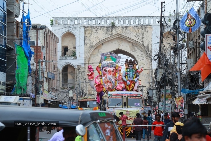 Ganesh Immersion At Hyderabad - 1 / 77 photos