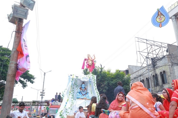 Ganesh Immersion At Hyderabad - 3 / 77 photos