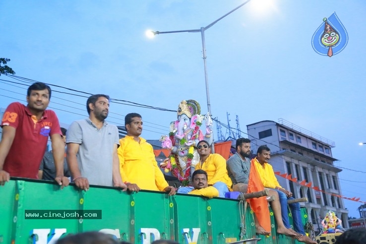 Ganesh Immersion At Hyderabad - 30 / 77 photos