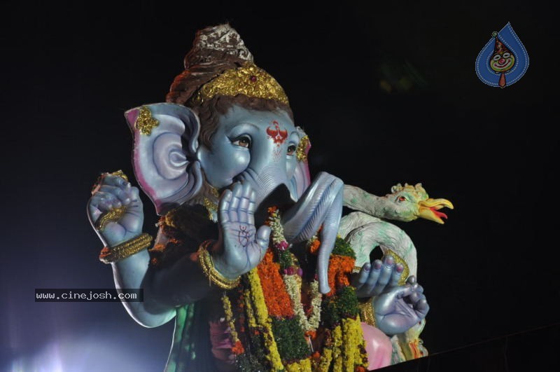 Ganesh Nimajjan At Hussain Sagar - 3 / 183 photos