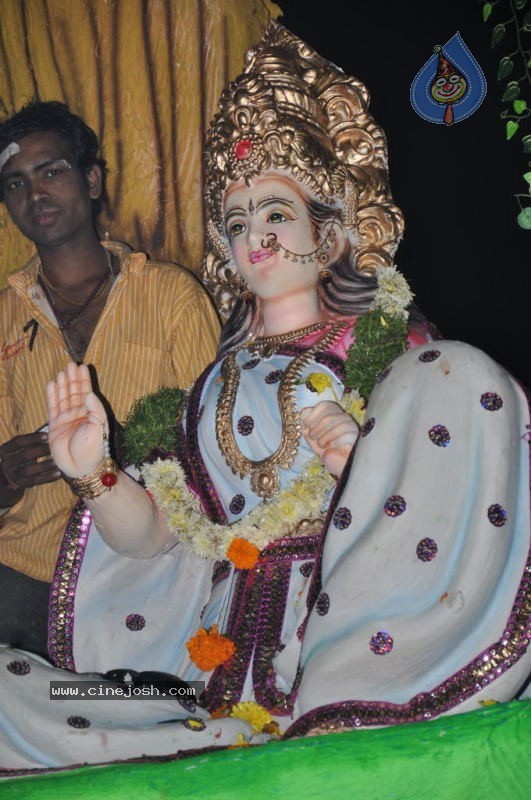 Ganesh Nimajjan At Hussain Sagar - 7 / 183 photos