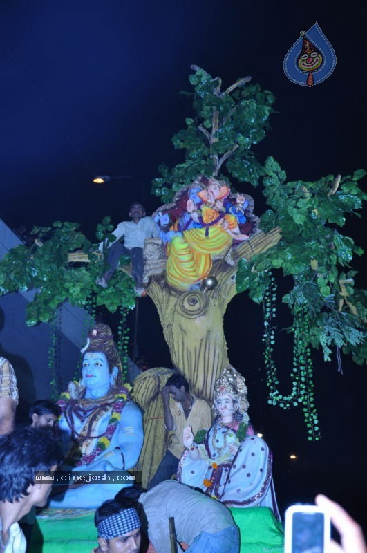 Ganesh Nimajjan At Hussain Sagar - 12 / 183 photos