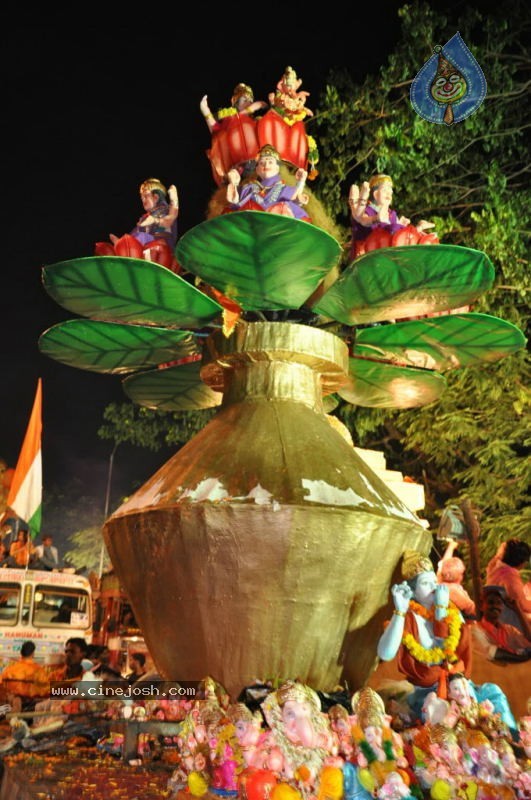 Ganesh Nimajjan At Hussain Sagar - 15 / 183 photos