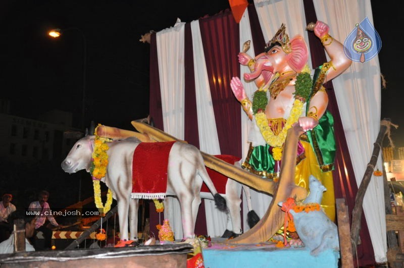 Ganesh Nimajjan At Hussain Sagar - 20 / 183 photos