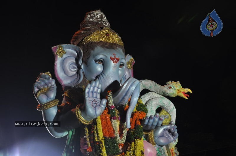 Ganesh Nimajjan At Hussain Sagar - 42 / 183 photos