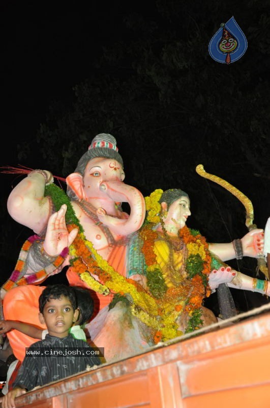 Ganesh Nimajjan At Hussain Sagar - 62 / 183 photos