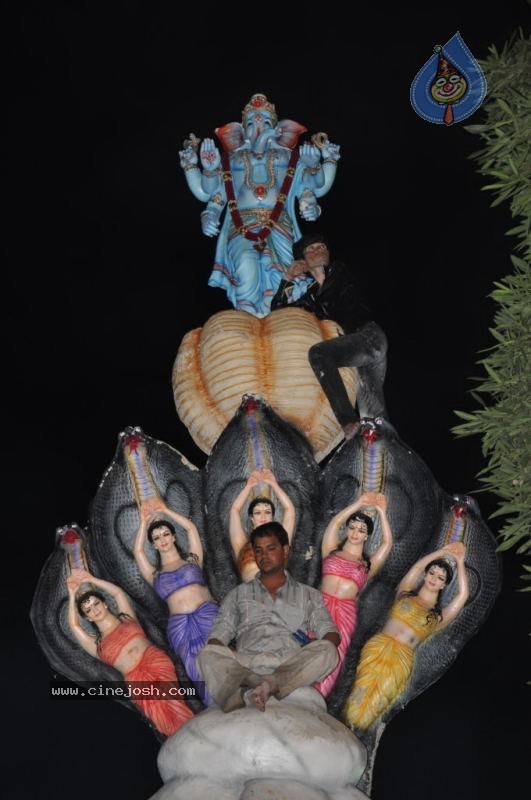 Ganesh Nimajjan At Hussain Sagar - 69 / 183 photos