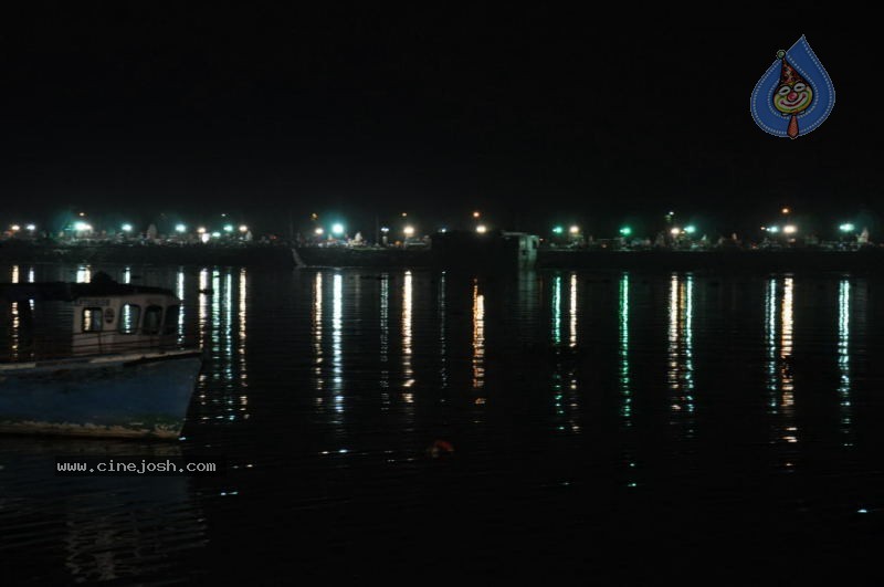 Ganesh Nimajjan At Hussain Sagar - 88 / 183 photos