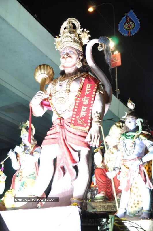 Ganesh Nimajjan At Hussain Sagar - 99 / 183 photos