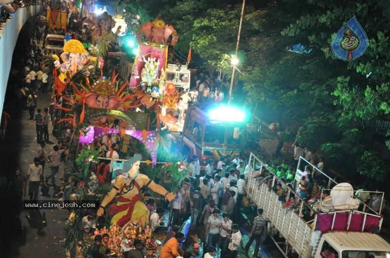 Ganesh Nimajjan At Hussain Sagar - 100 / 183 photos