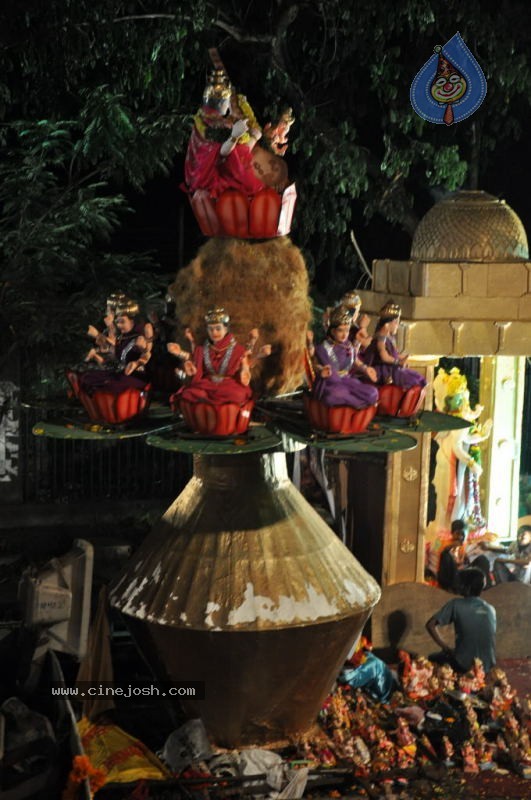 Ganesh Nimajjan At Hussain Sagar - 107 / 183 photos