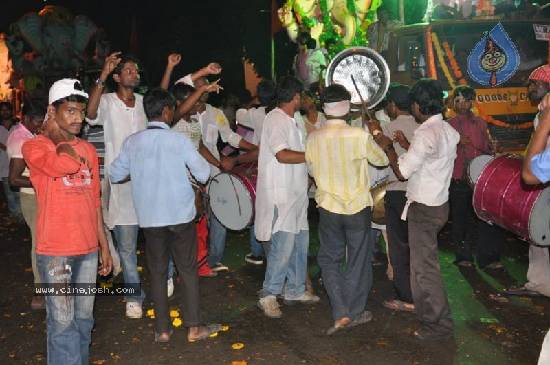 Ganesh Nimajjan At Hussain Sagar - 142 / 183 photos