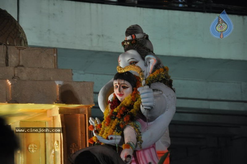 Ganesh Nimajjan At Hussain Sagar - 155 / 183 photos