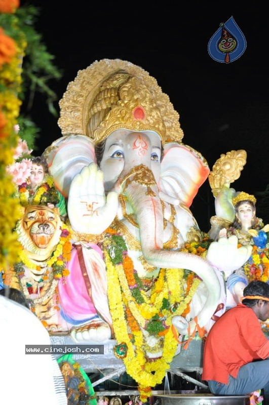 Ganesh Nimajjan At Hussain Sagar - 158 / 183 photos