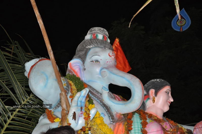 Ganesh Nimajjan At Hussain Sagar - 161 / 183 photos