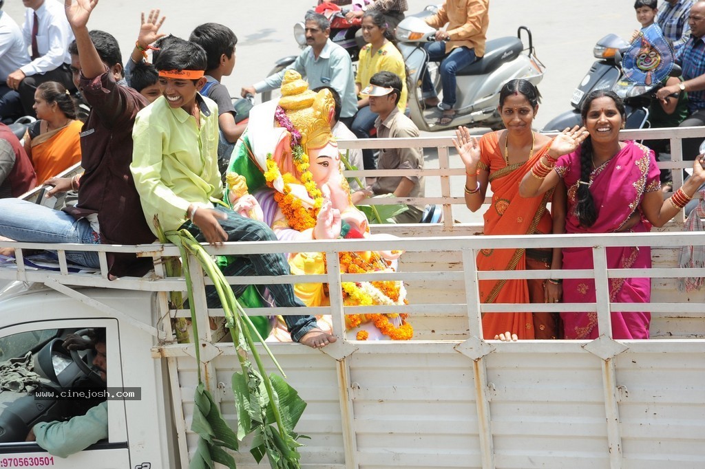 Ganesh Nimajjanam 2014 Photos - 96 / 193 photos